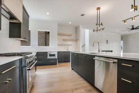 New construction Single-Family house 98 Wennmohs Pl, Horseshoe Bay, TX 78657 - image 11