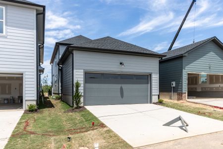 NoVi Chatham Park - The Mews Collection by David Weekley Homes in Pittsboro - image 9