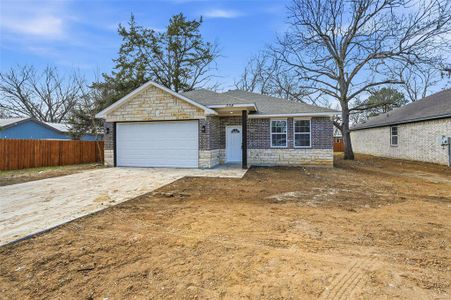 New construction Single-Family house 308 Lewis St, Cleburne, TX 76031 - image