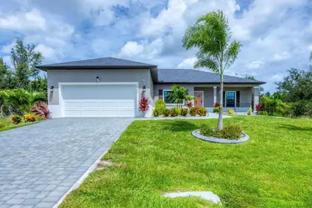 New construction Single-Family house 14455 Lillian Cir, Port Charlotte, FL 33981 - image