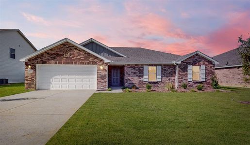 New construction Single-Family house 114 Cooper Dr, Cleburne, TX 76031 Arlington- photo 0