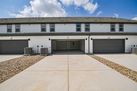 New construction Townhouse house 529 Emory Crossing Blvd, Hutto, TX 78634 plan The Lafayette - image