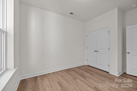 New construction Townhouse house 645 District Ct, Unit 14, Fort Mill, SC 29708 Landon- photo 7 7