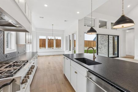 New construction Single-Family house 970 Coreopsis Dr, Allen, TX 75013 - image 8