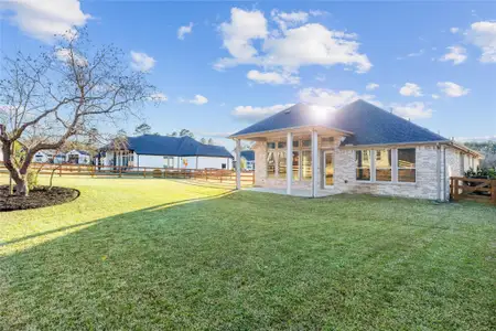 New construction Single-Family house 630 Running Iron Ln, Magnolia, TX 77354 plan Cameron - image 4