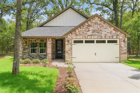 New construction Single-Family house 122 E Beachwood Lp, Trinidad, TX 75163 - image