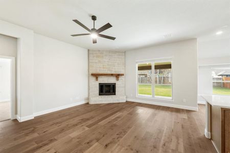 New construction Single-Family house 211 Memory Ln, Waxahachie, TX 75165 Carolina- photo 16 16