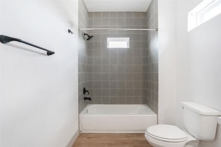 New construction Single-Family house 207 Dipping Stream St, Houston, TX 77076 - image 13