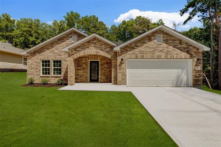 New construction Single-Family house 1037 Broadmoor Dr, Huntsville, TX 77340 - photo 0