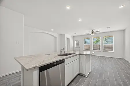 New construction Single-Family house 3414 Rolling Riv, Baytown, TX 77521 - image