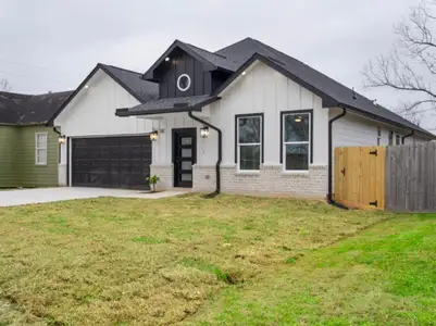 New construction Single-Family house 208 S 5Th St, La Porte, TX 77571 null- photo 1 1