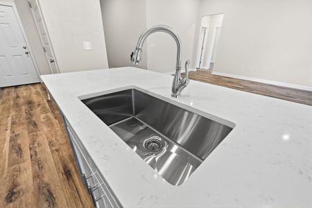 New construction Single-Family house 2614 Sorrel Ridge Rd, Crestview, FL 32536 plan Sierra - image 15