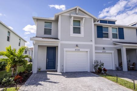 New construction Townhouse house 5735 Se Edgewater Cir, Stuart, FL 34997 - image