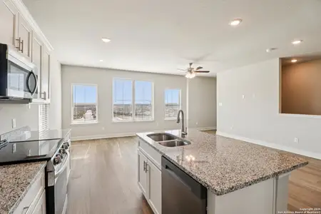 New construction Multi-Family house 7150 Magnolia Crk, San Antonio, TX 78252 - image 7