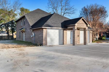 New construction Single-Family house 2004 W 2Nd Ave, Corsicana, TX 75110 - image