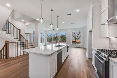 New construction Single-Family house 806 Fisher St, Unit C, Houston, TX 77018 - image 9