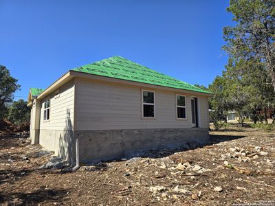 New construction Single-Family house 110 Twin Oaks Circle, Canyon Lake, TX 78133 - photo 2 2