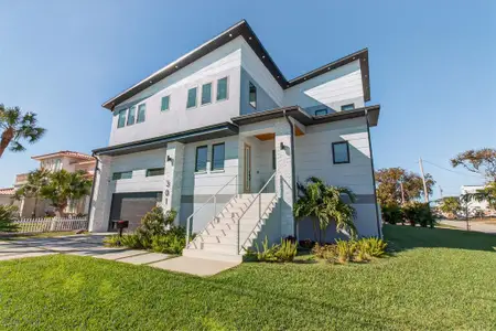 New construction Single-Family house 301 79Th St S, St. Petersburg, FL 33707 - image 2