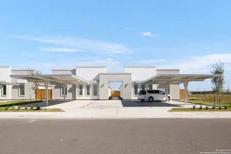 New construction Multi-Family house 1016 Palm Dr, Alamo, TX 78516 - image