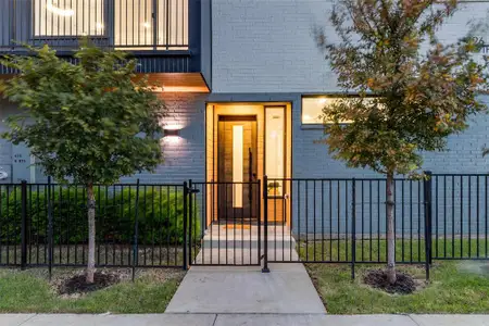 New construction Condo house 426 W 9Th St, Unit 104, Dallas, TX 75208 - image