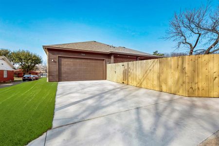 New construction Single-Family house 706 Poinsettia Dr, Lancaster, TX 75146 - image