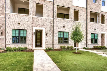 New construction Townhouse house 5469 Patterson Ct, Irving, TX 75039 - image