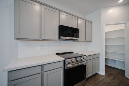 New construction Single-Family house 22726 N 182 Ln, Surprise, AZ 85387 plan Wren - image 12