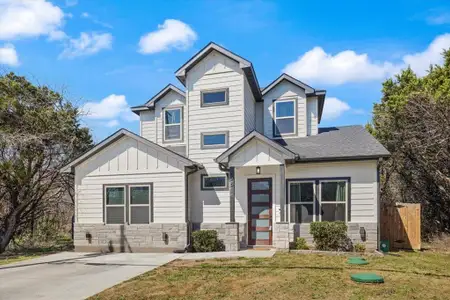 New construction Single-Family house 5511 Black Pine Cir, Granbury, TX 76048 - image