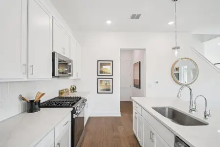 New construction Single-Family house 1302 Rambling Rose Rd, Austin, TX 78745 plan Van Zandt - image 16