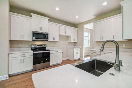 New construction Single-Family house 5825 1/2 S 5Th St, Tampa, FL 33611 Palmeri- photo 13 13