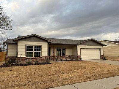 New construction Single-Family house 1731 Russell Dr, Garland, TX 75040 null- photo 1 1