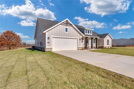 New construction Single-Family house 104 Parkhurst Drive, Boyd, TX 76023 - photo 0