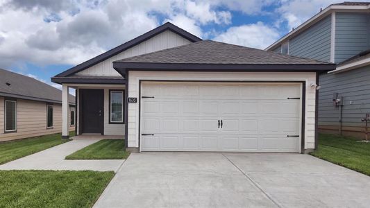New construction Single-Family house 1635 Blaire Dr, Tyler, TX 75702 - image