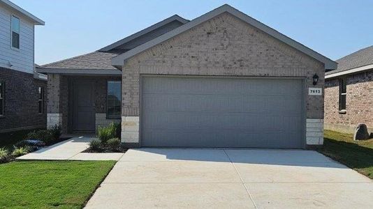 New construction Single-Family house 7613 Windy Arch Ln, Krum, TX 76249 plan Amber - image