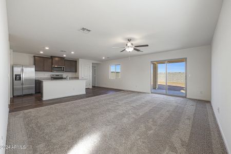 New construction Single-Family house 4075 N Ghost Hollow Way, Casa Grande, AZ 85122 Cottonwood- photo 4 4