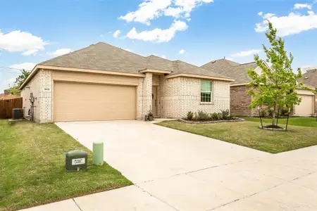 New construction Single-Family house 1800 Chestnut Oak Ct, McKinney, TX 75071 plan Mozart - image
