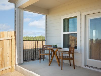 New construction Townhouse house 1850 Settlers Glen Dr, Unit 104, Round Rock, TX 78665 null- photo 4 4