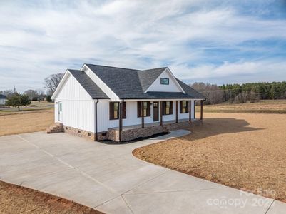New construction Single-Family house 354 Old Belwood Rd, Lawndale, NC 28090 - image