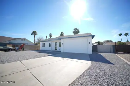 New construction Single-Family house 2245 E Capri Cir, Mesa, AZ 85204 - image