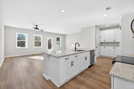 New construction Townhouse house 562 Madison St, Unit 100, Commerce, GA 30529 - image 8