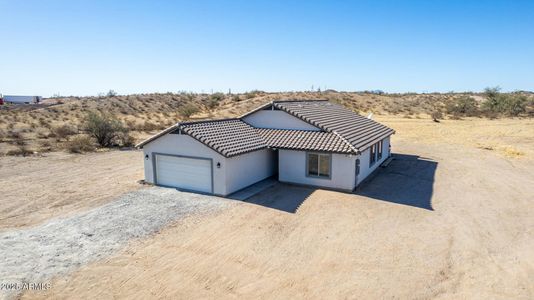 New construction Single-Family house 3320 N 329Th Dr, Tonopah, AZ 85354 - photo 0