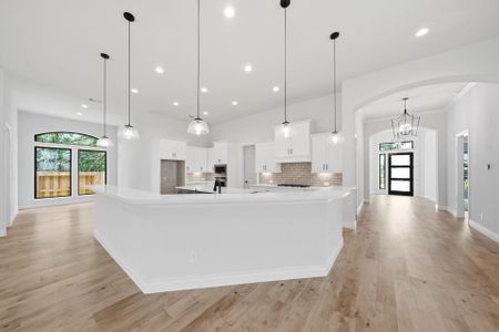 New construction Single-Family house 126 Stellar Hills Ct, Willis, TX 77318 plan 3865 - image 15