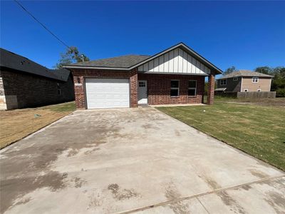 New construction Single-Family house 1520 Hemphill Street, Greenville, TX 75401 - photo 0