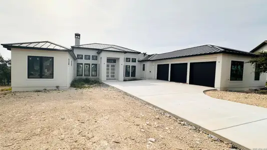 New construction Single-Family house 23028 Crafty Rdg, San Antonio, TX 78255 - image
