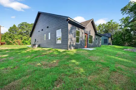 New construction Single-Family house 2520 S Scullin Ave, Denison, TX 75020 - image