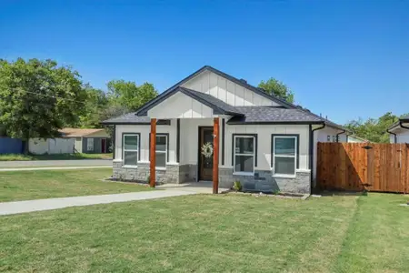 New construction Single-Family house 1408 S Edgewood Ter, Fort Worth, TX 76105 - image