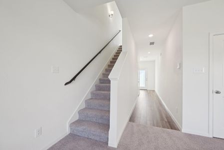 New construction Single-Family house 14600 Sage Bloom Ln, Elgin, TX 78621 plan Voyager - image 18