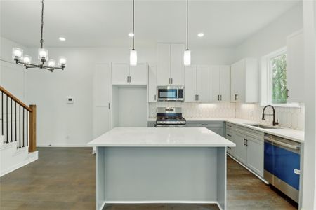 New construction Single-Family house 9902 Clark Rd, Unit D, Houston, TX 77076 - image 19