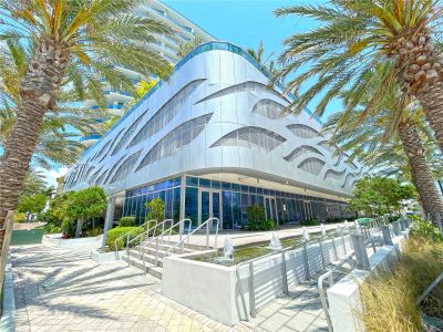 New construction Condo house 17550 Collins Ave, Unit CU-1, Sunny Isles Beach, FL 33160 - image