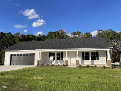 New construction Single-Family house 131 Tulipfield Way, Benson, NC 27504 - photo 0